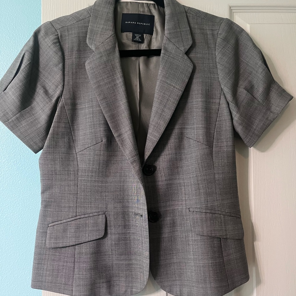 Banana Republic- Short Sleeve Blazer